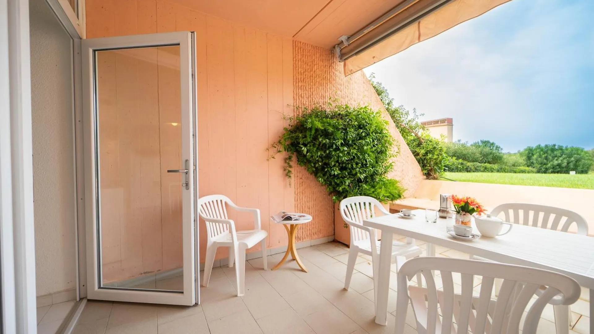 Residence Scoglietto 50 푼타알라 아파트호텔